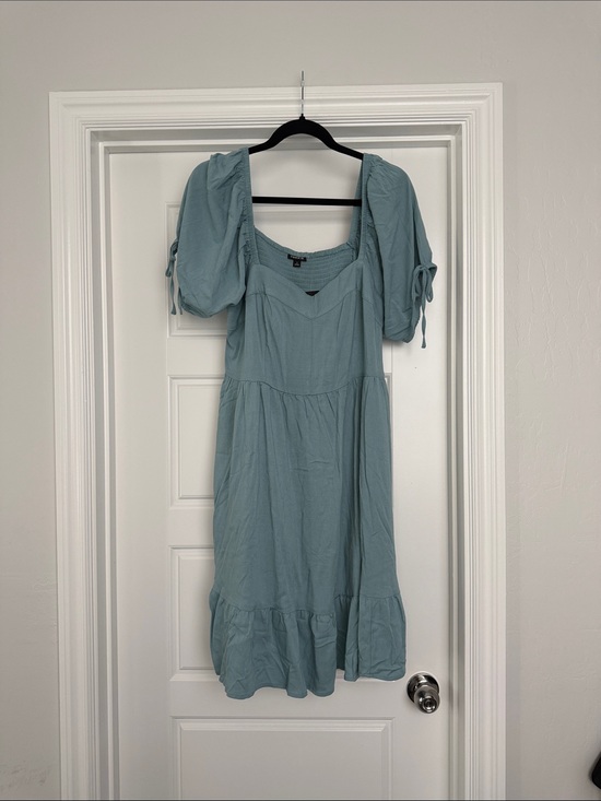 torrid Dresses & Skirts - torrid Dusty Blue Puff-Sleeve Midi Dress